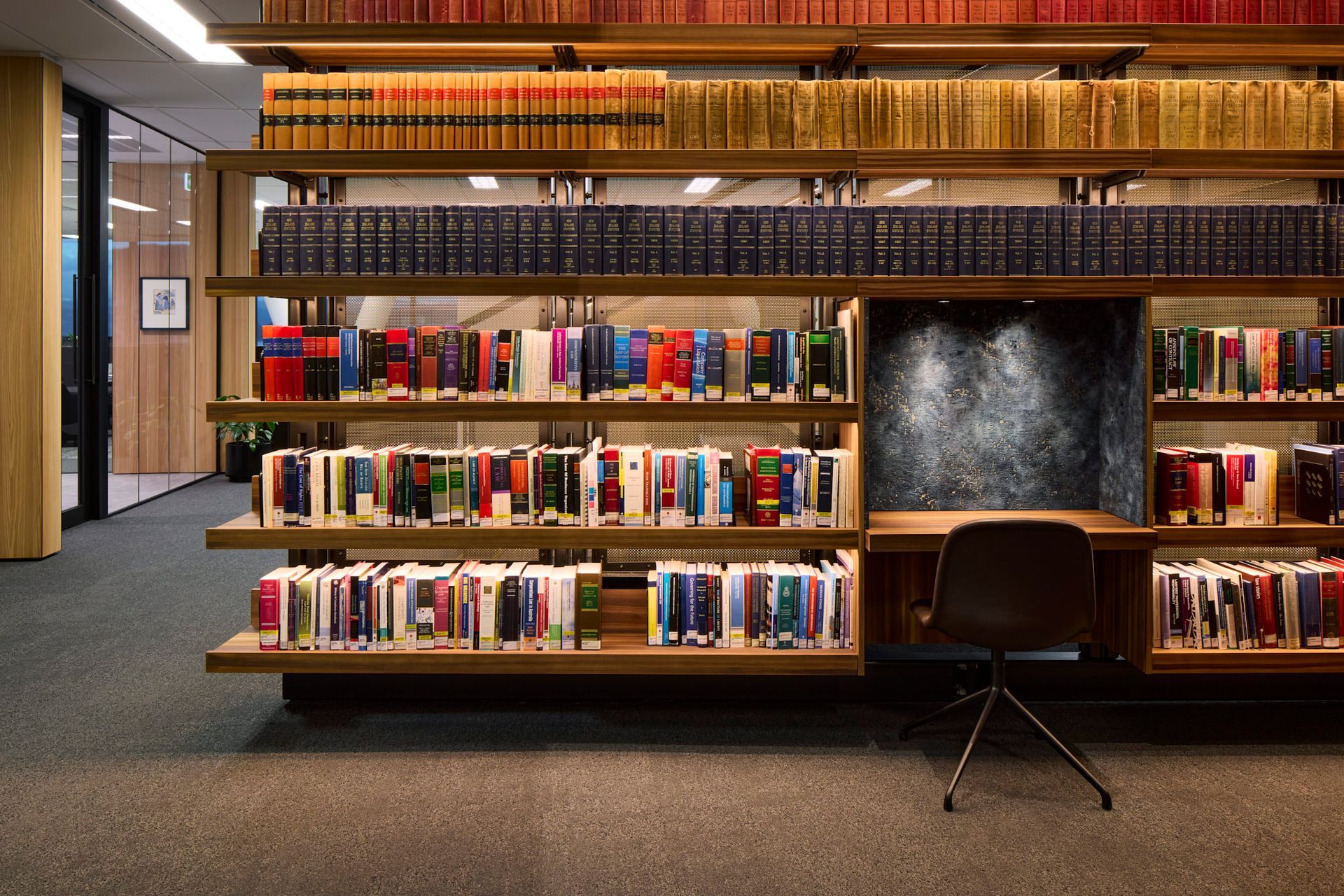 Chapman Tripp Office - Larch Veneer