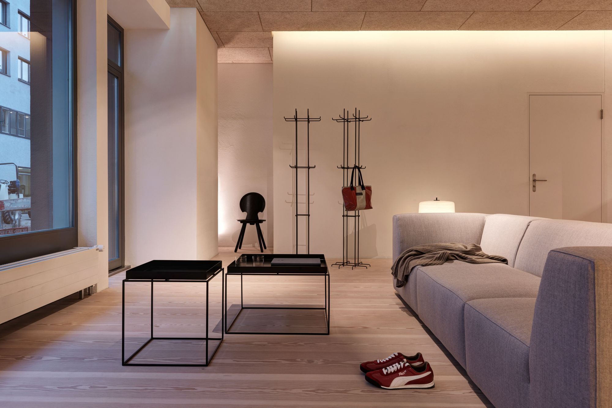 A04 Showroom