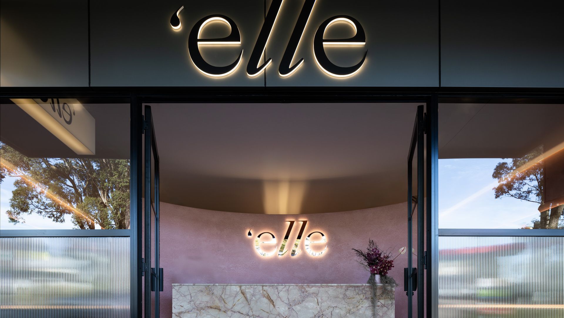 Project  || Salon Elle banner