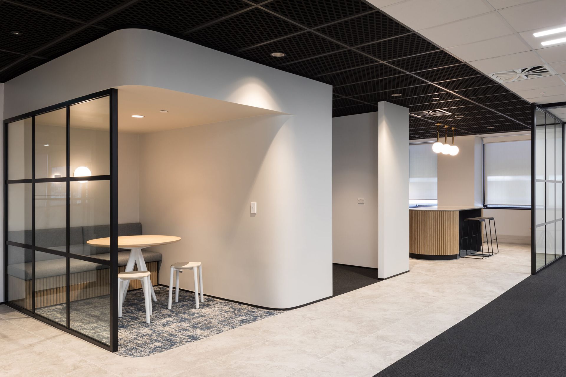 AON Tower - Speculative Suites