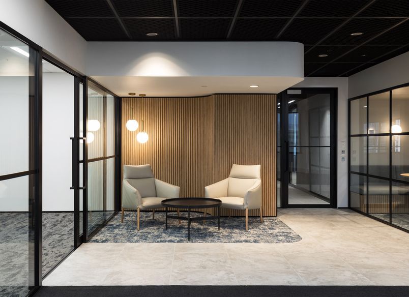 AON Tower - Speculative Suites