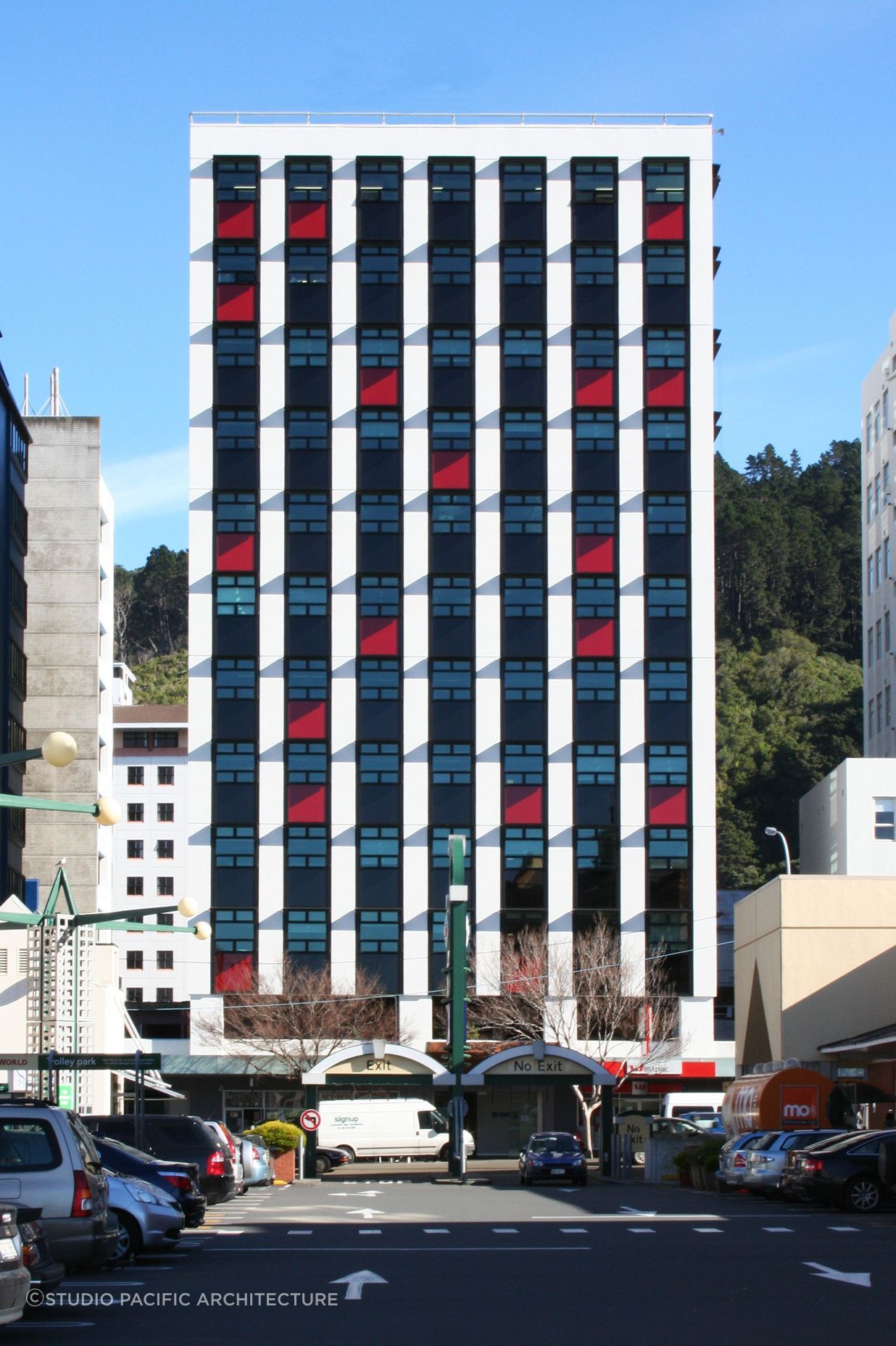 AORANGI-02-090731-MH-PHOTOSHOPPED.jpg