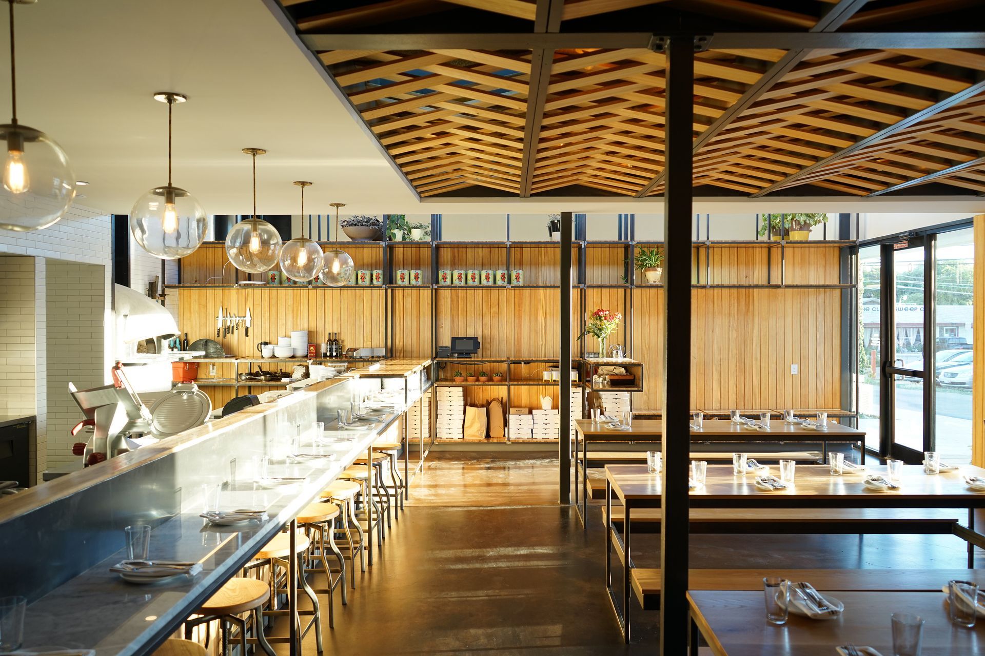 APAMANOR-ROAD-PIZZERIA-6.jpg