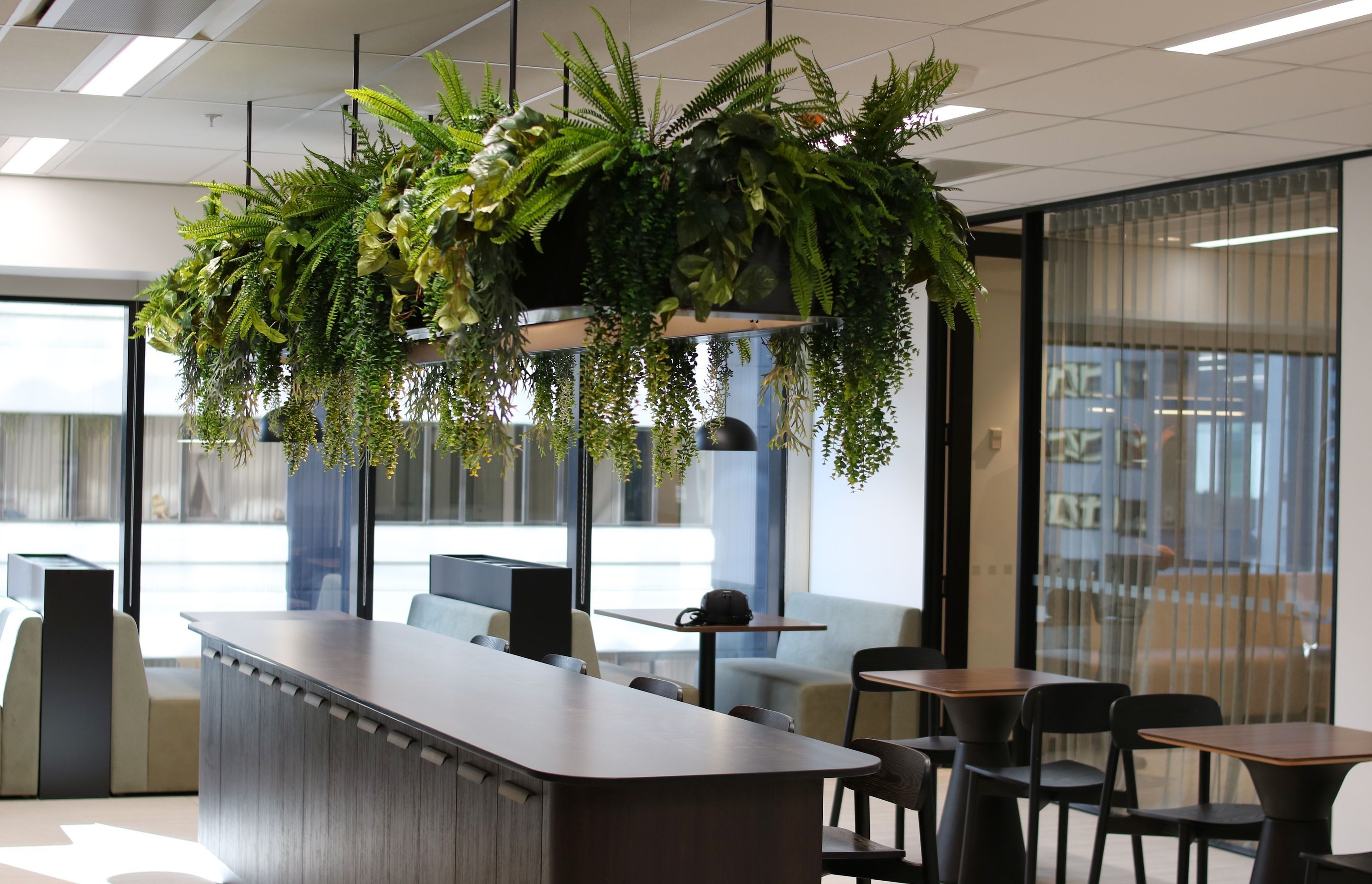 ART3-ART5-artificial-trailing-installation-Edge-Interiors-0625-2.JPG
