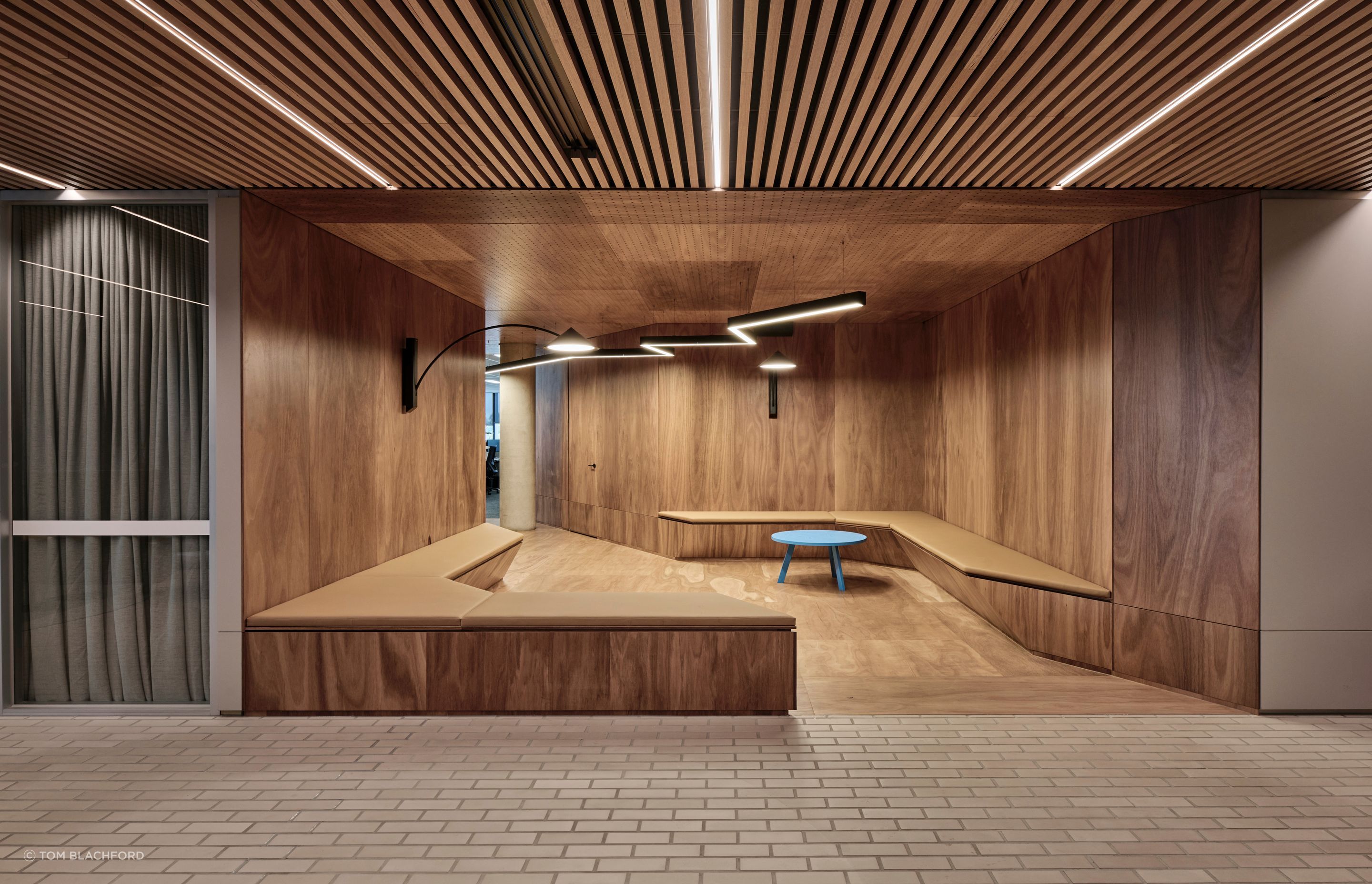 Internal laneways and streets become zones for flexible working spaces