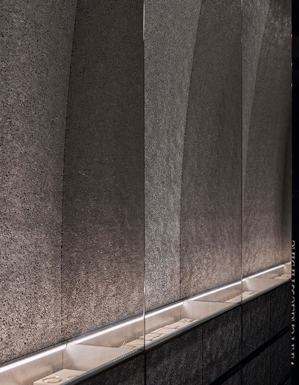 Alusion-mid-cell-one-sided-wall-panels-sarah-sebastian.jpg