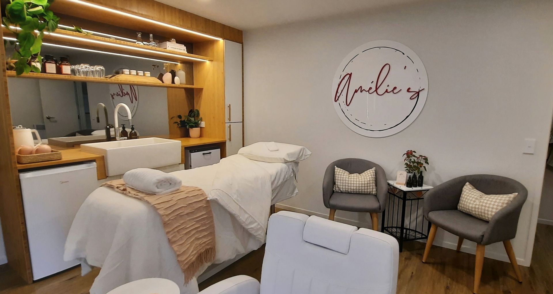 The Cocoon Day Spa banner