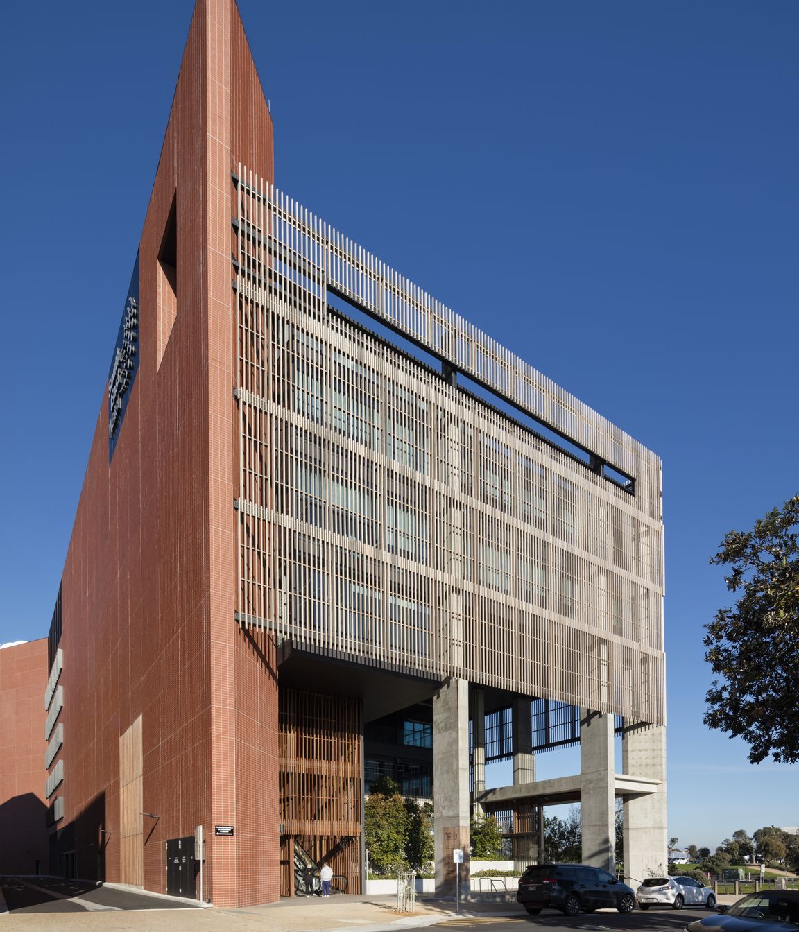 Brick-Inlay-South-East-Water-Corner-v4.jpg