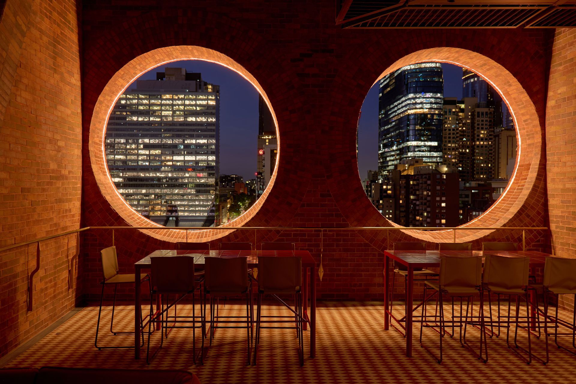 Brick-Inlay-detailing-Light-Grampian-Blue-Melbourne-Place-night-min.jpg