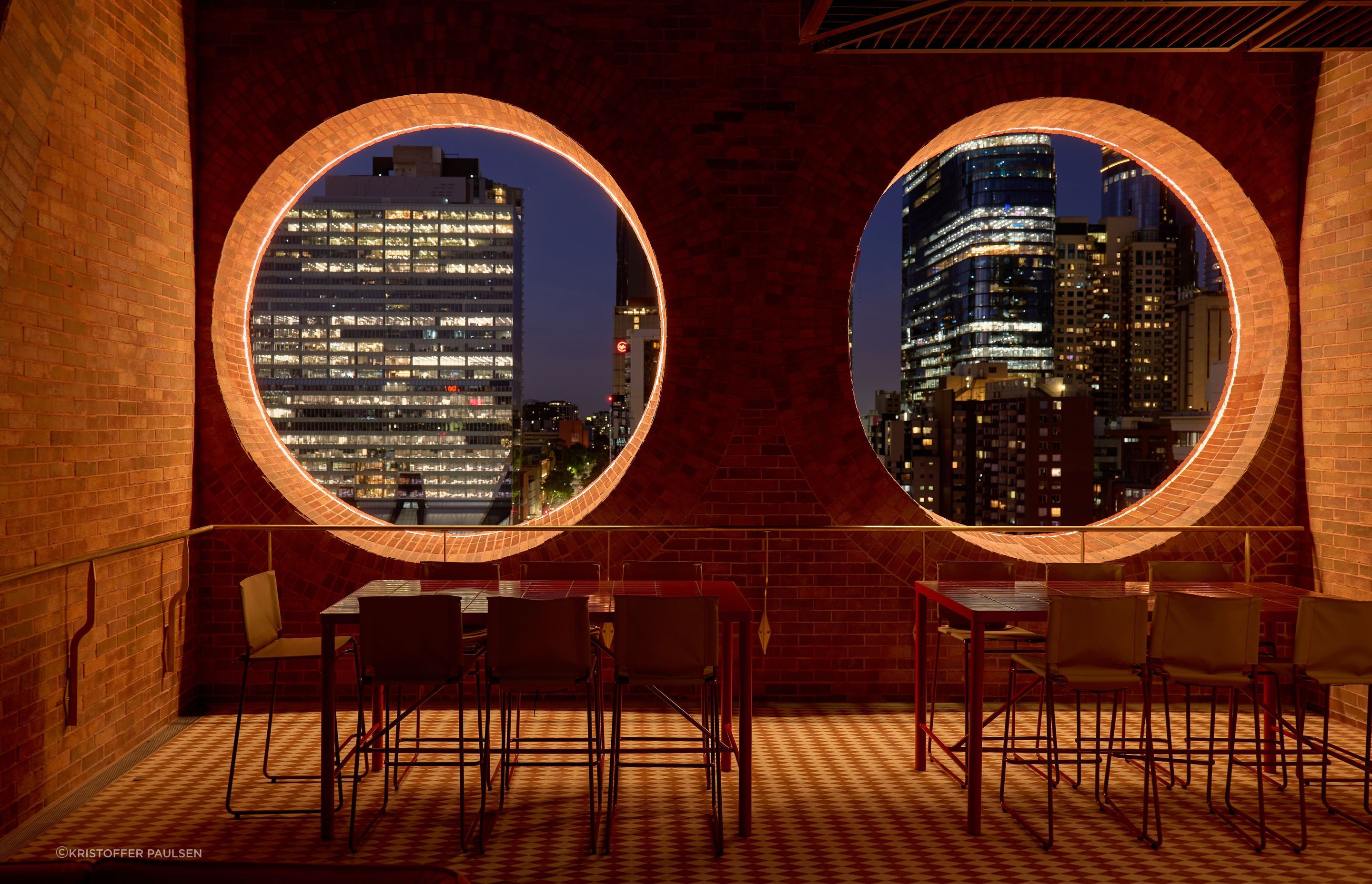 Brick-Inlay-detailing-Light-Grampian-Blue-Melbourne-Place-night-min.jpg