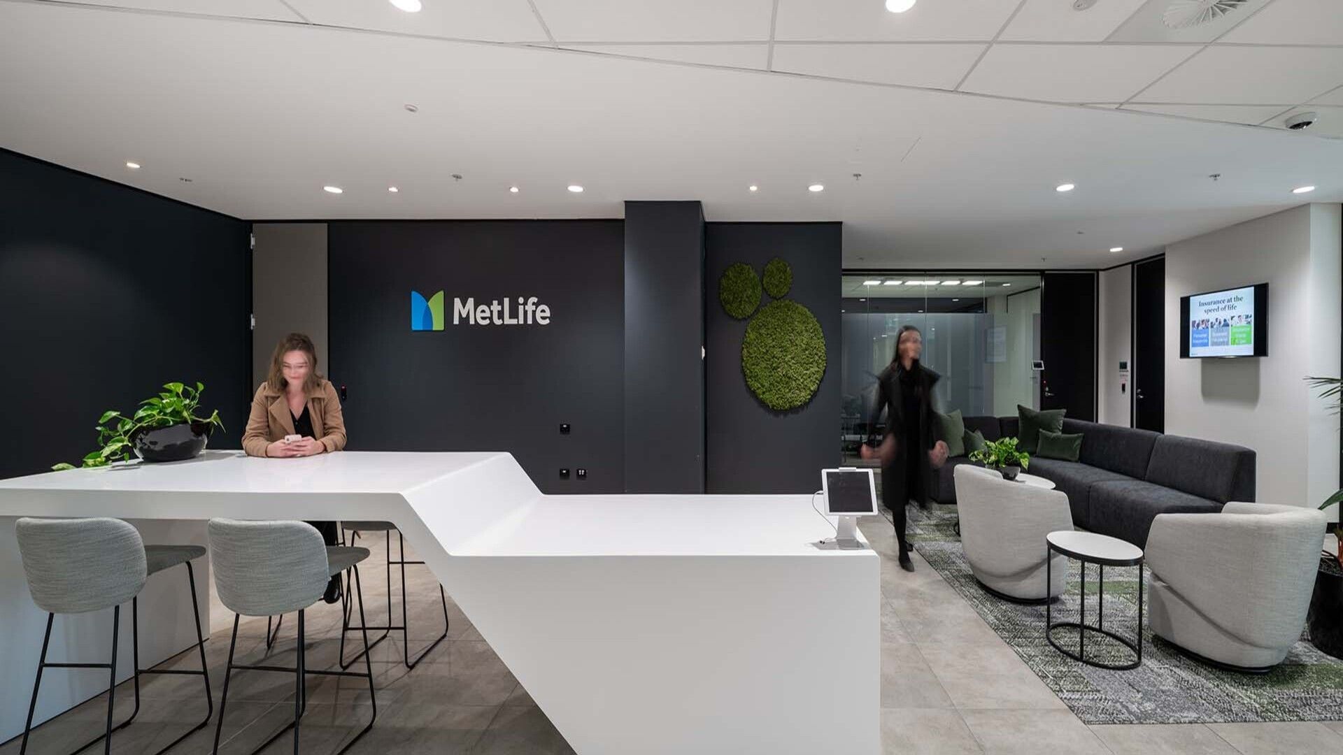 Metlife banner