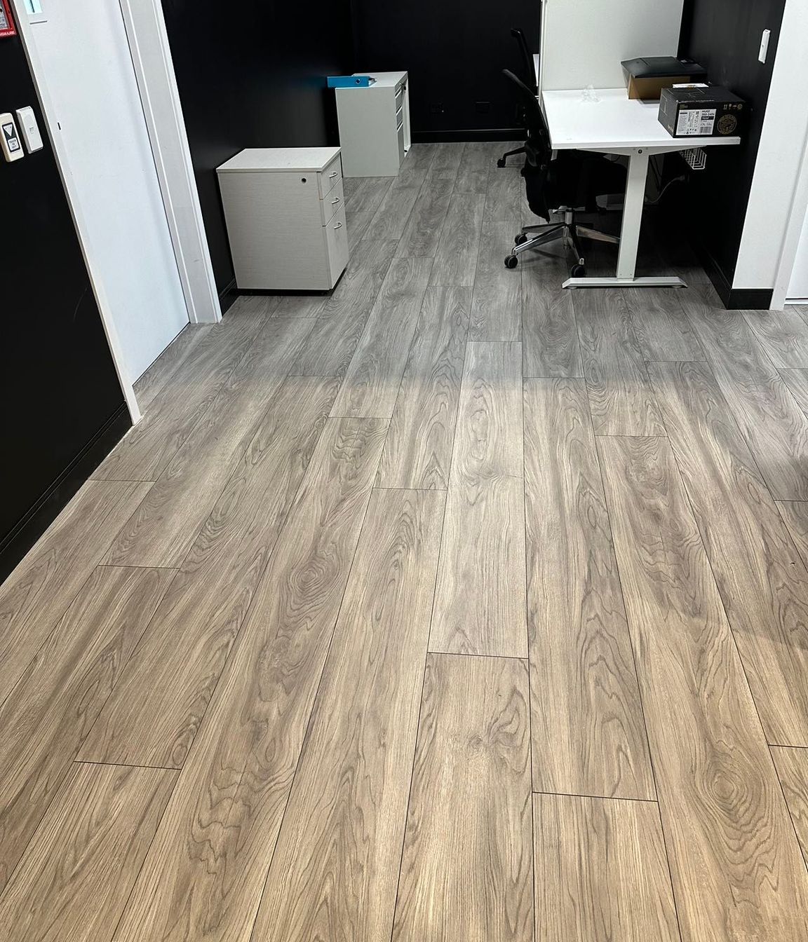 Livefirm Construction &amp; Aulfon Construction New Office