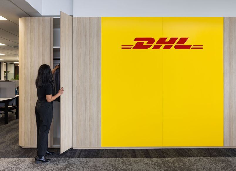 DHL