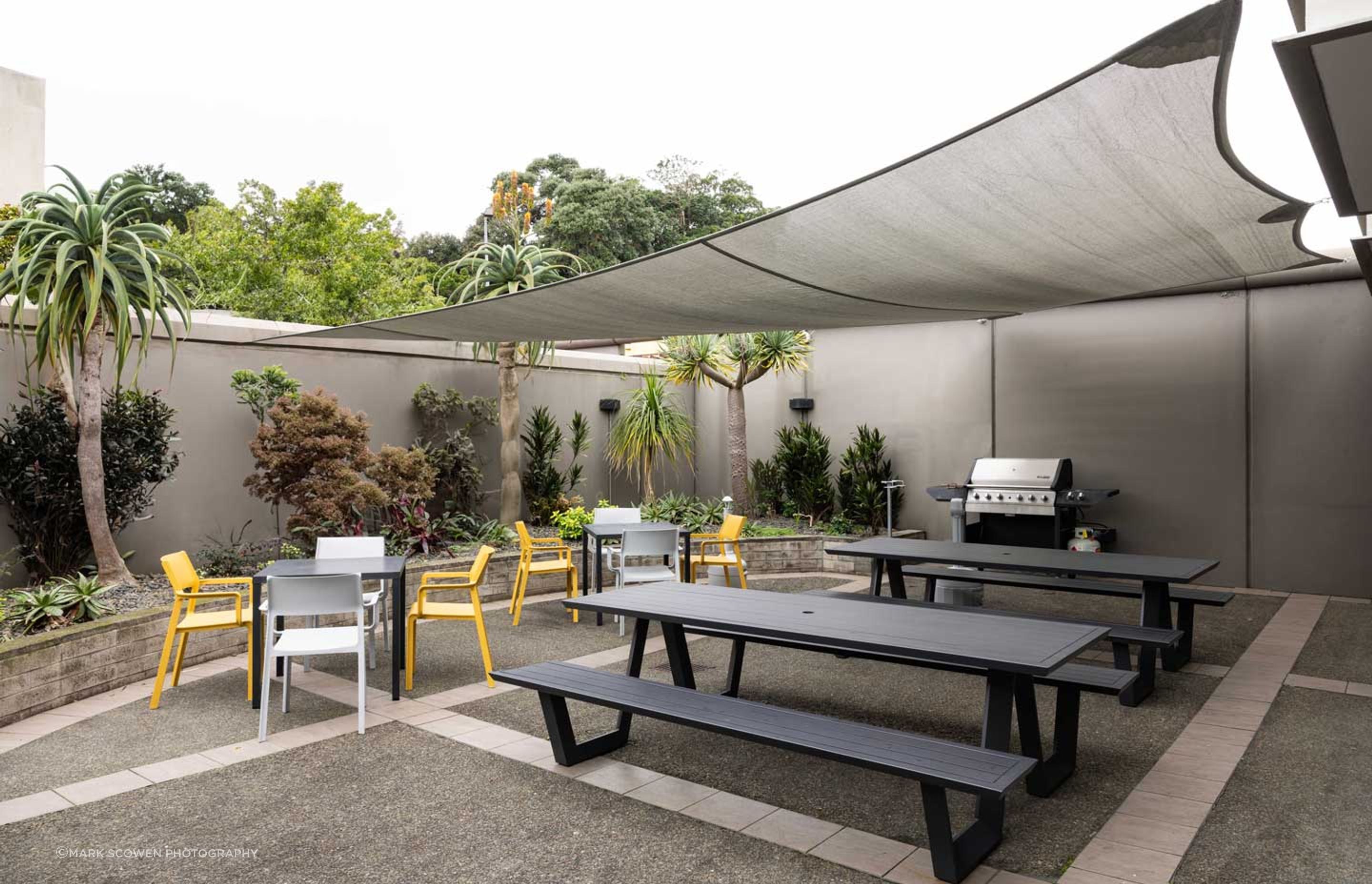 DHL-AucklandWorkplace-Design5-v2.jpg