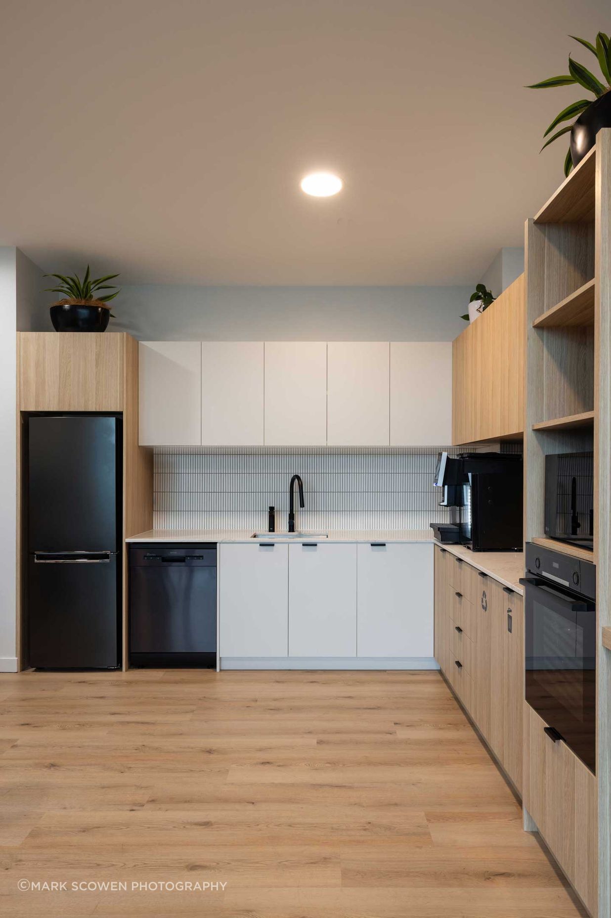 DHL-AucklandWorkplace-Design6-v2.jpg