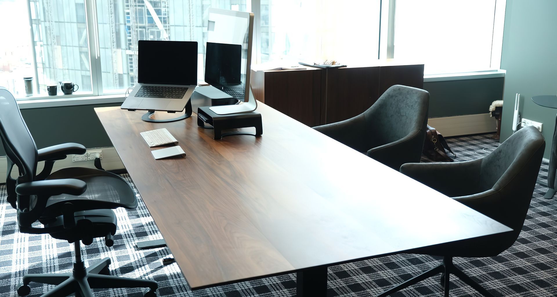 Custom Office Furniture banner
