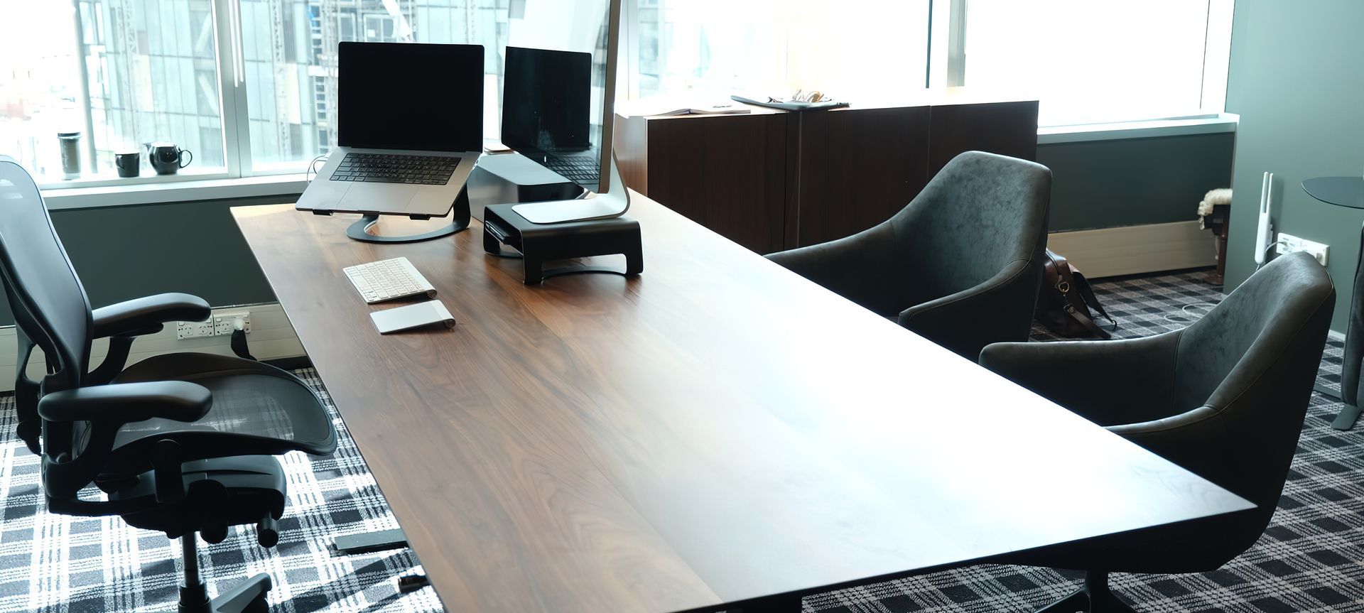 Custom Office Furniture banner