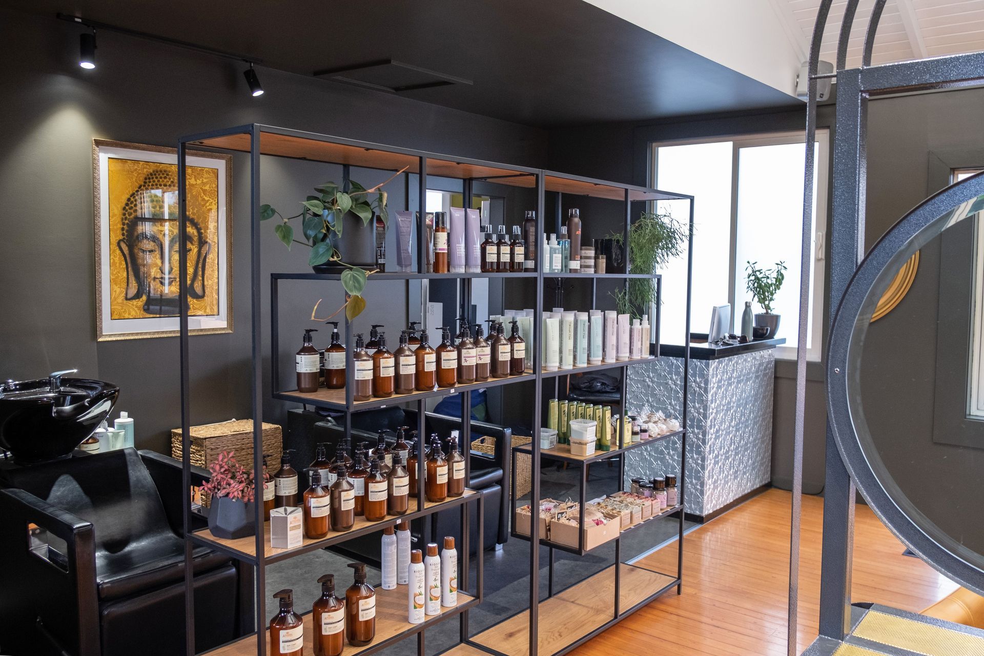 Shambahla hair salon