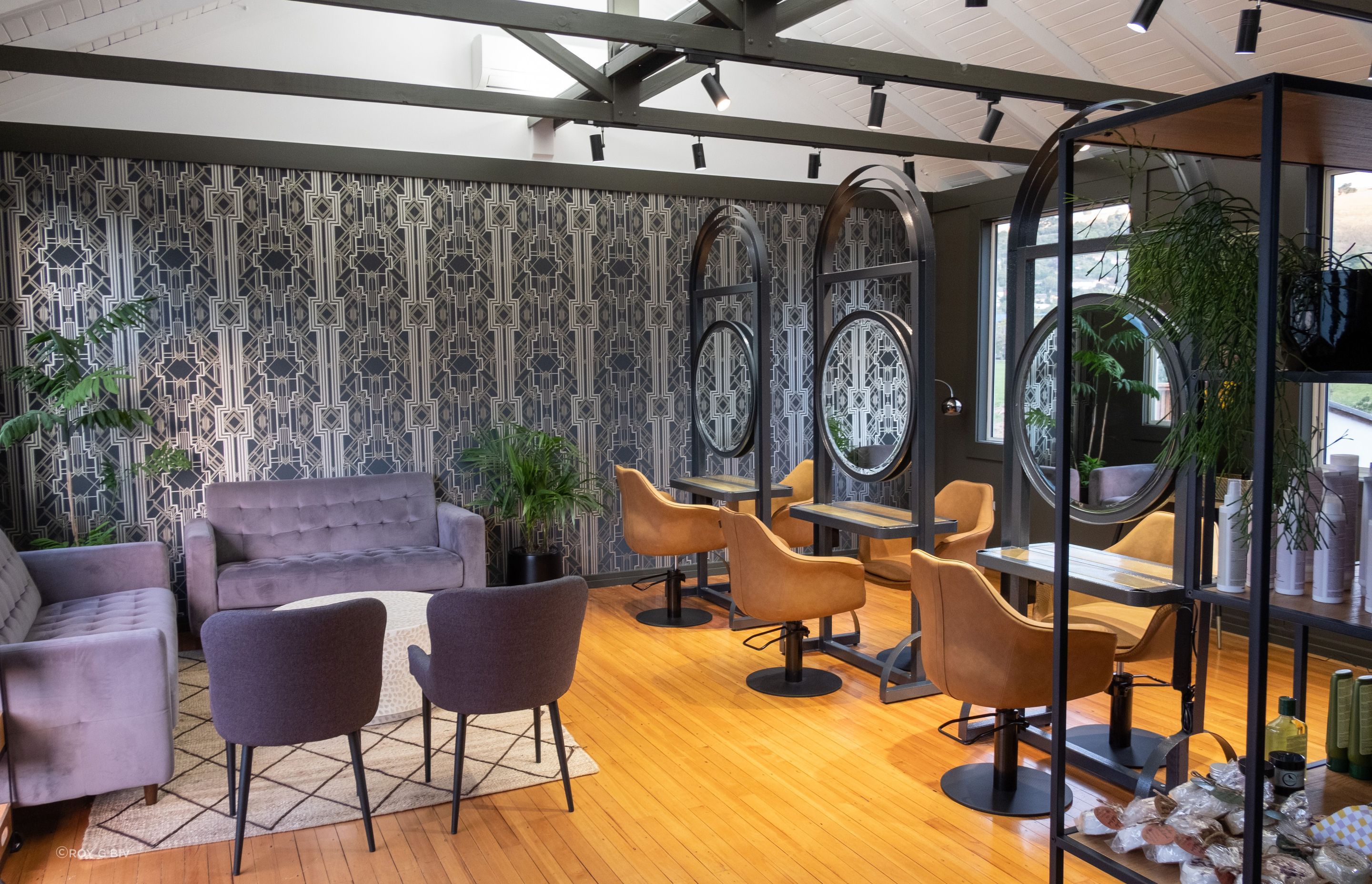 Shambahla hair salon