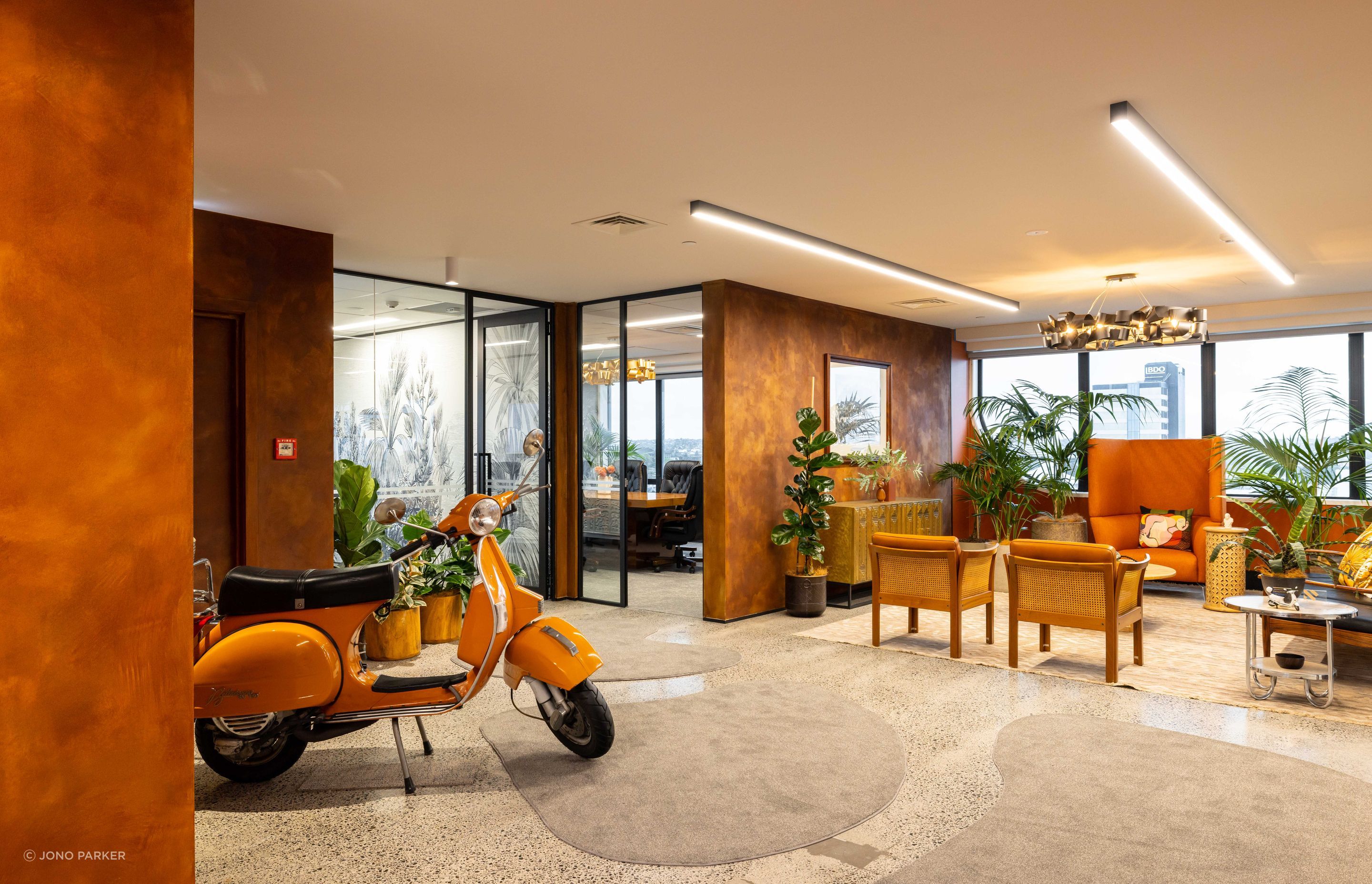 DWID-DINZ-Best-Interior-Awards-2023-Retro-Office-3.jpg