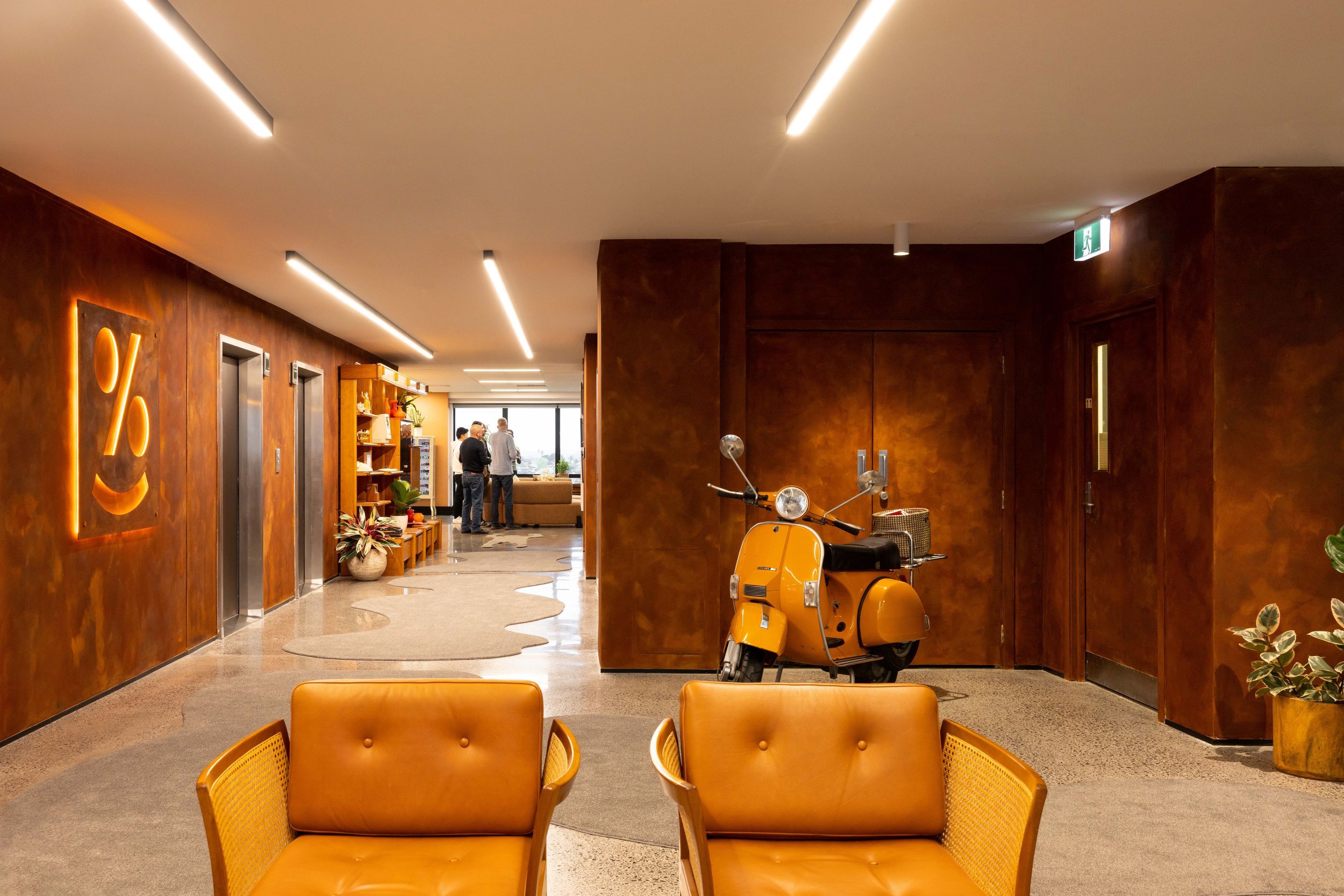 DWID-DINZ-Best-Interior-Awards-2023-Retro-Office-6.jpg