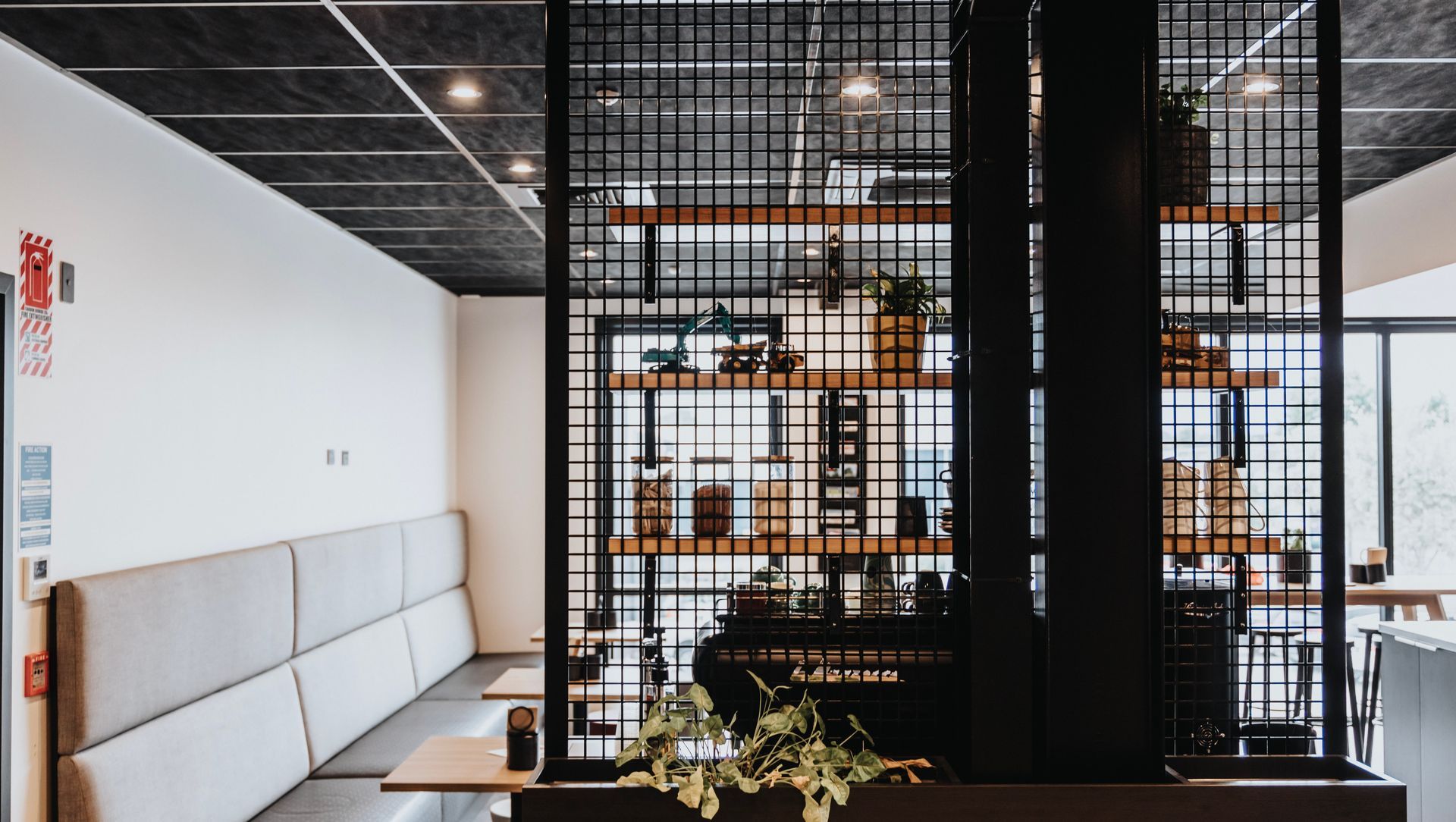 HireWays Café Screen banner