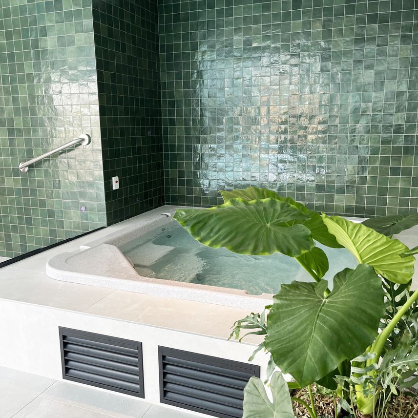 Green-Feature-Bathroom-Tiles-v2.jpg