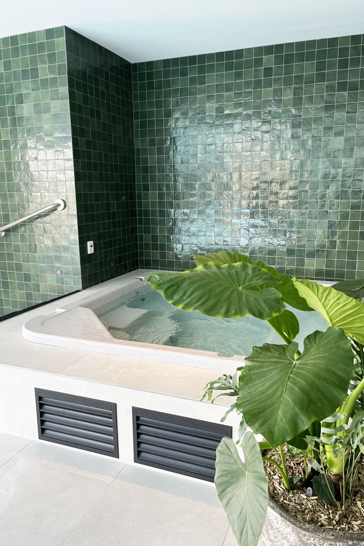 Green-Feature-Bathroom-Tiles-v2.jpg