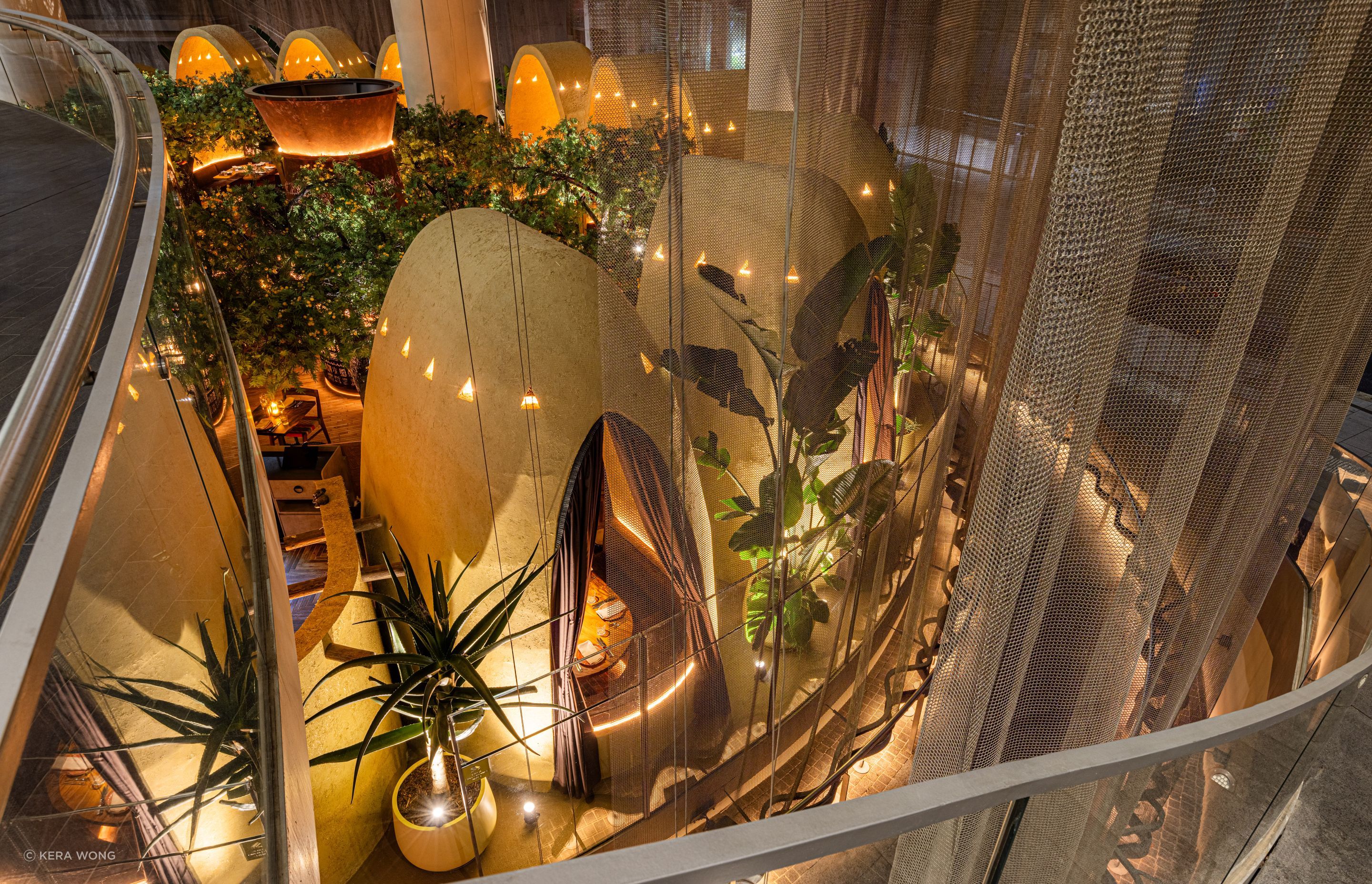 HERO-2-The-Meat-and-Wine-Co-Circular-Quay-Restaurant-Design-COOOP.jpg