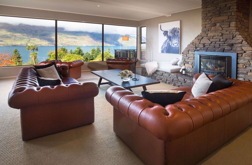 Hidden Lodge Sunshine Bay