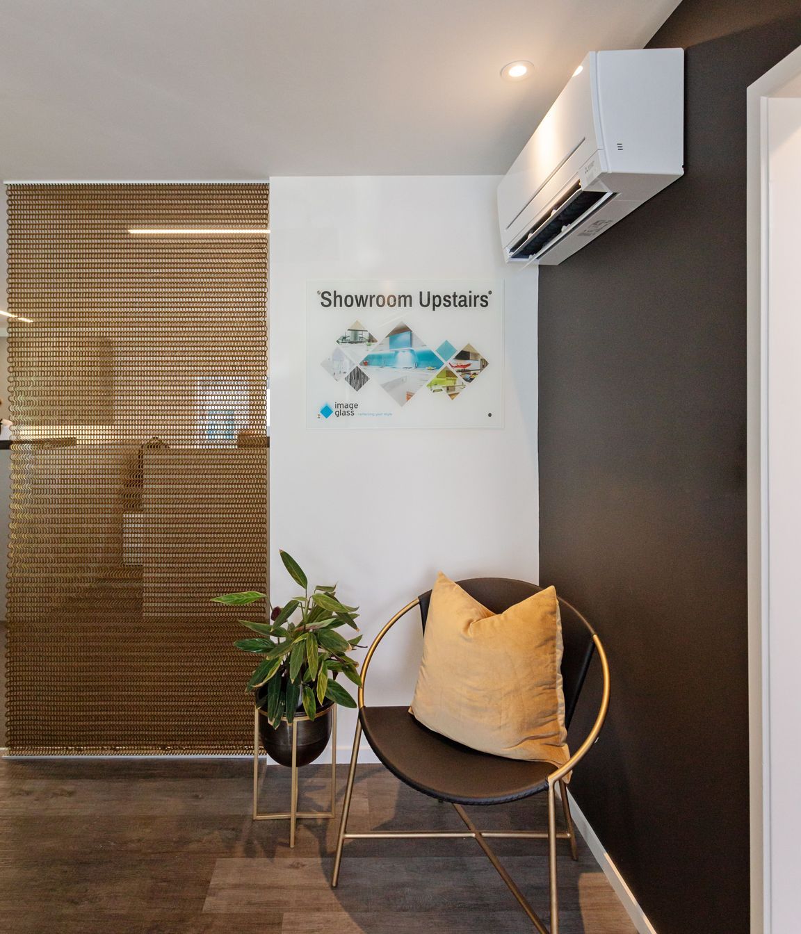 Image Glass Showroom