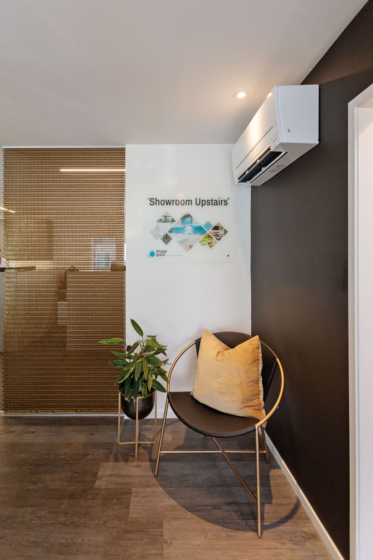 Image Glass Showroom