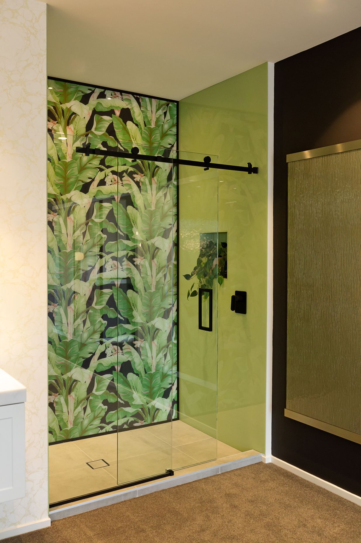 Image Glass Showroom