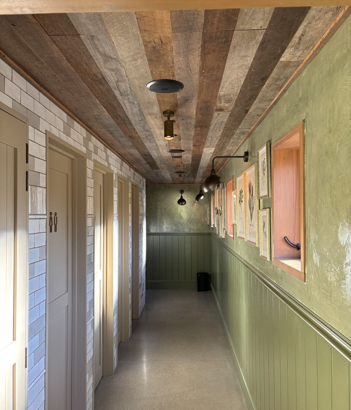 Reclaimed hardwood interior lining, The Bakehouse, Ayrburn