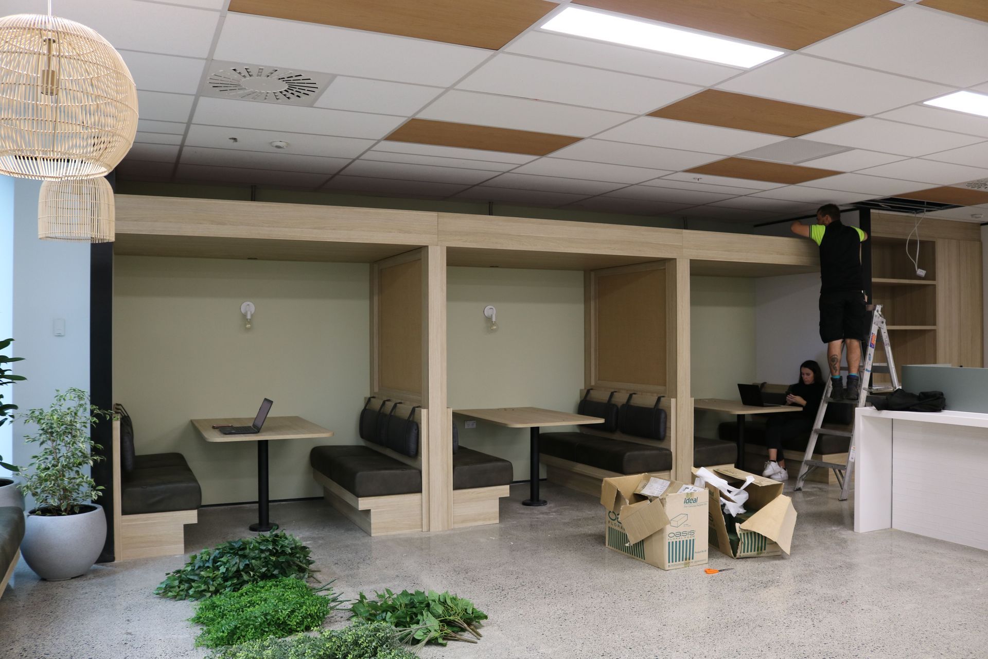 T&amp;G Global - artificial installation