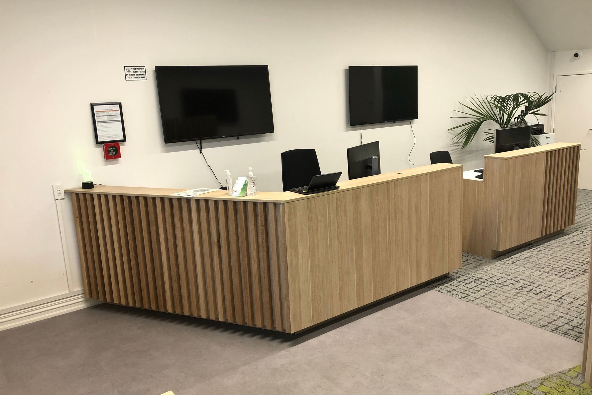 shop fitting/office furniture