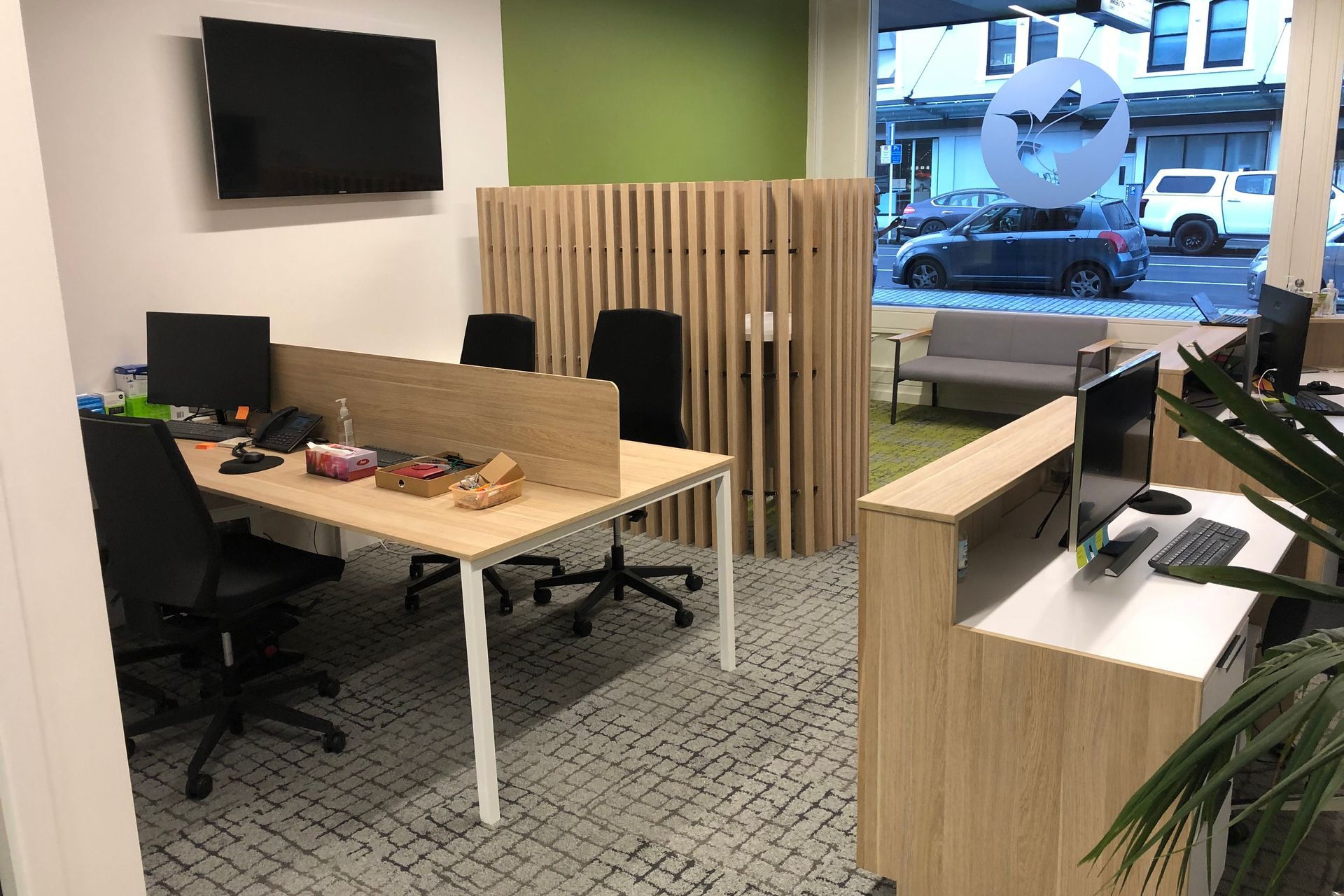 shop fitting/office furniture