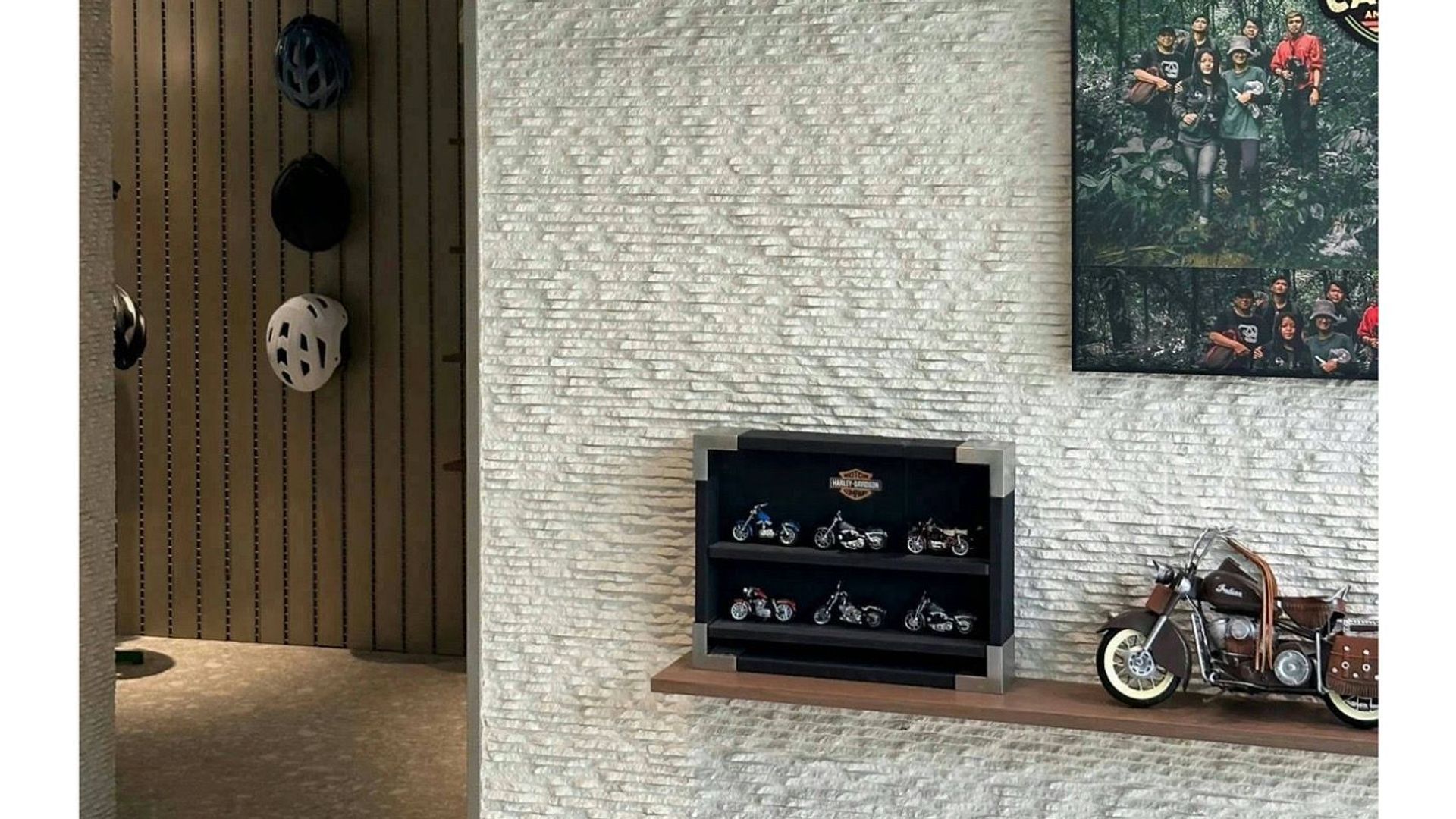 Chiseled Stone in commerical space