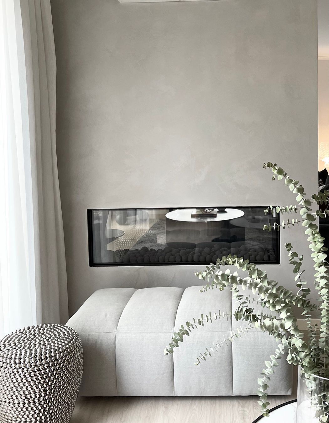 Fireplace, Pietra Levigata