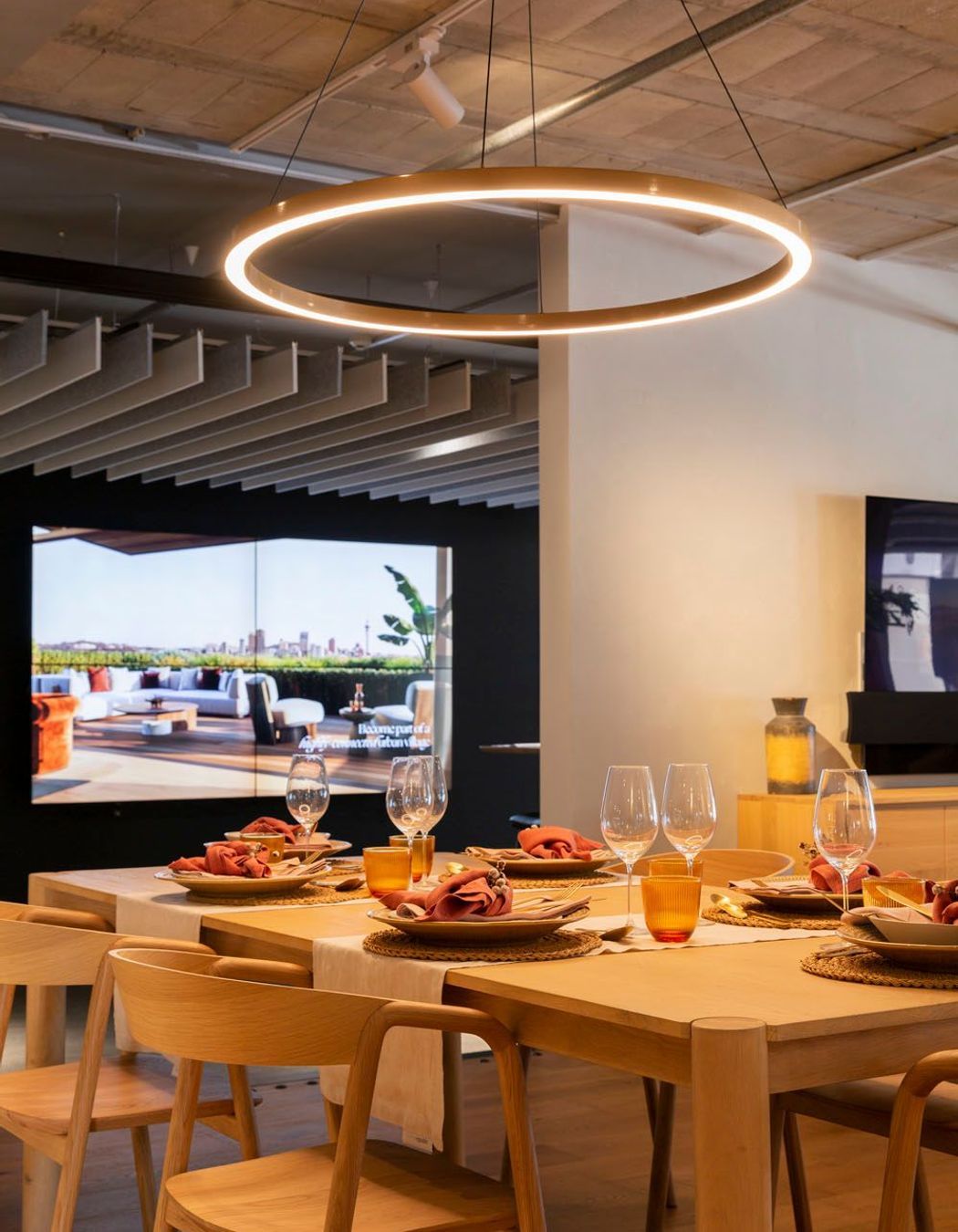 Amaia Showroom