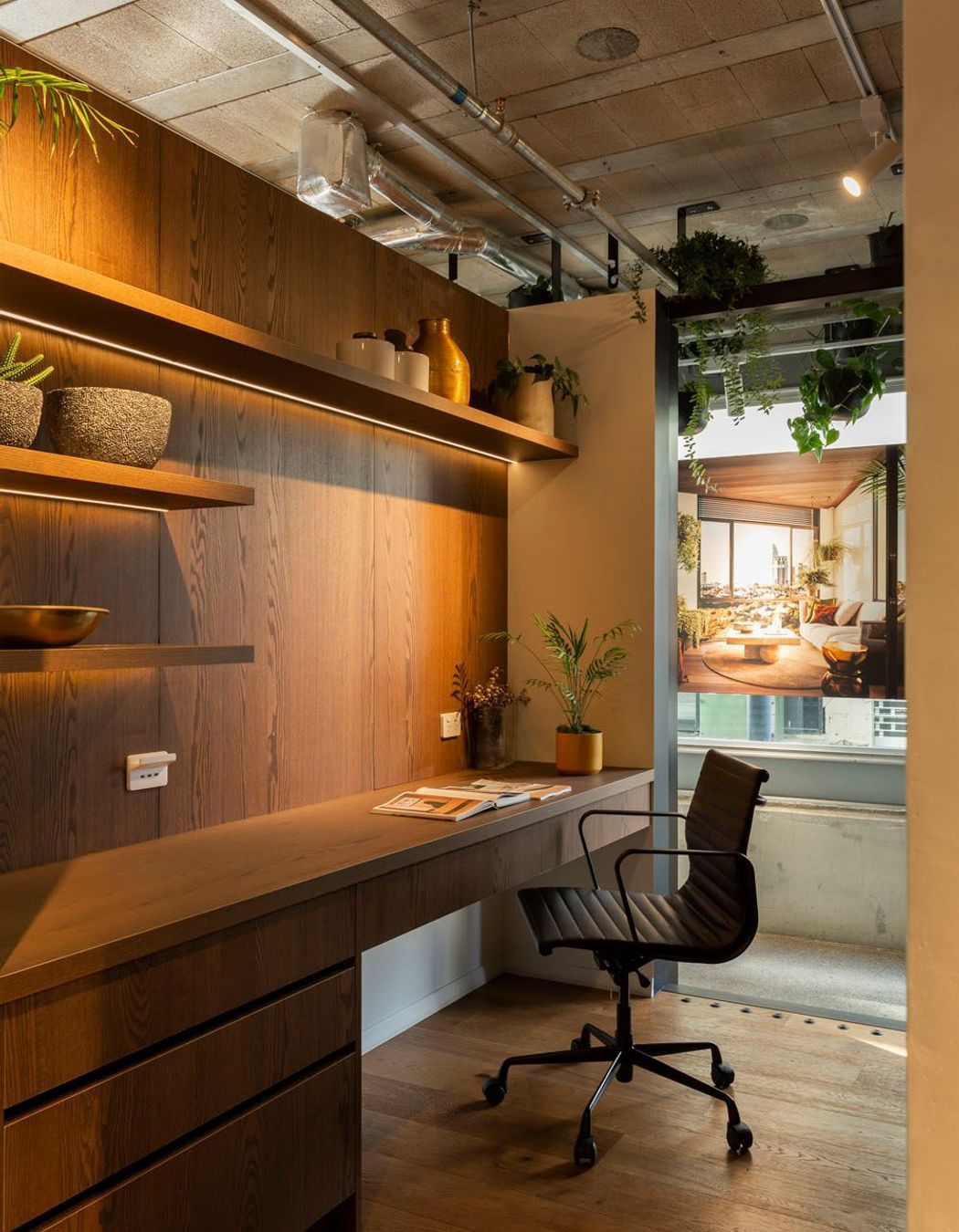 Amaia Showroom