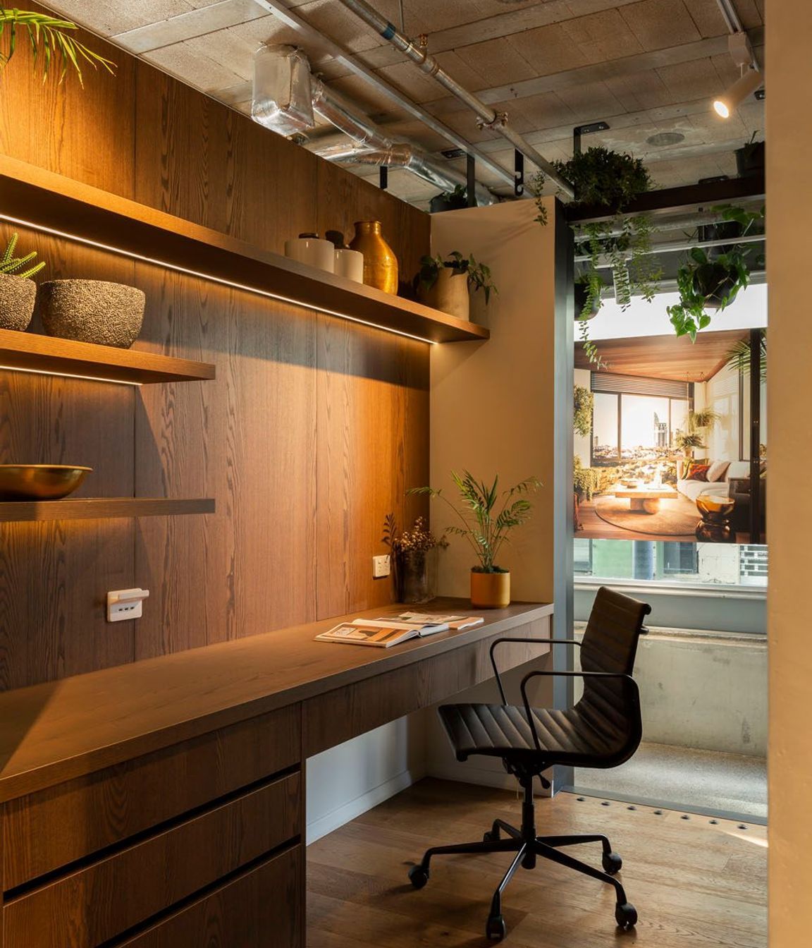 Amaia Showroom