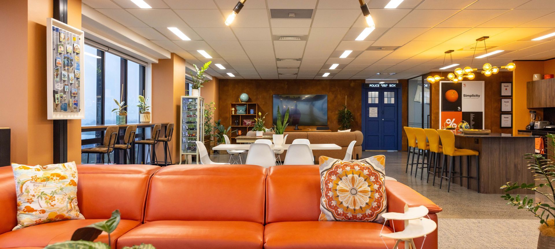 Retro Office banner