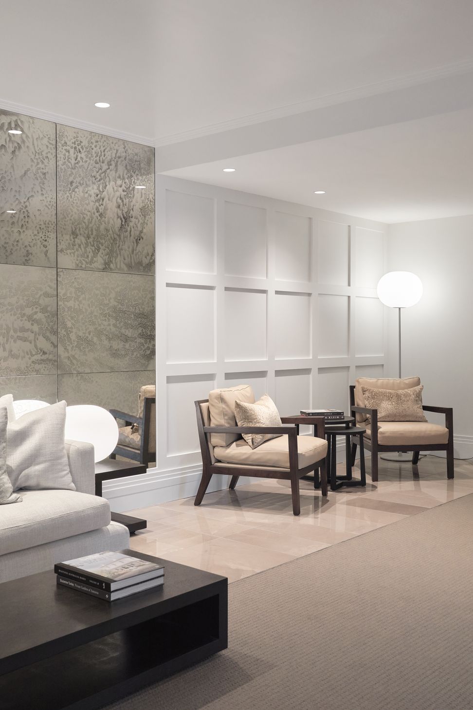 Apartment Lobby