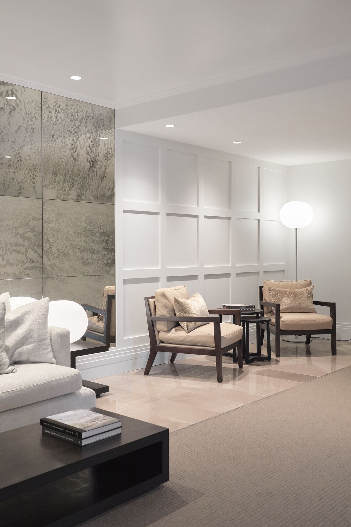 Apartment Lobby