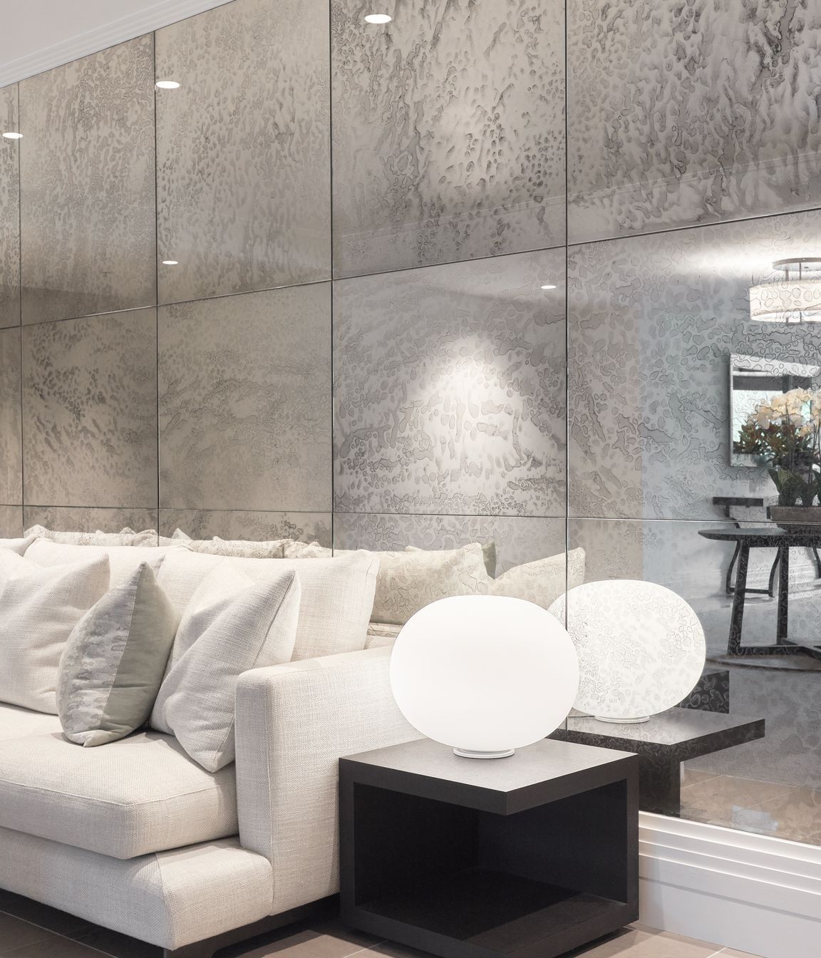 Apartment Lobby