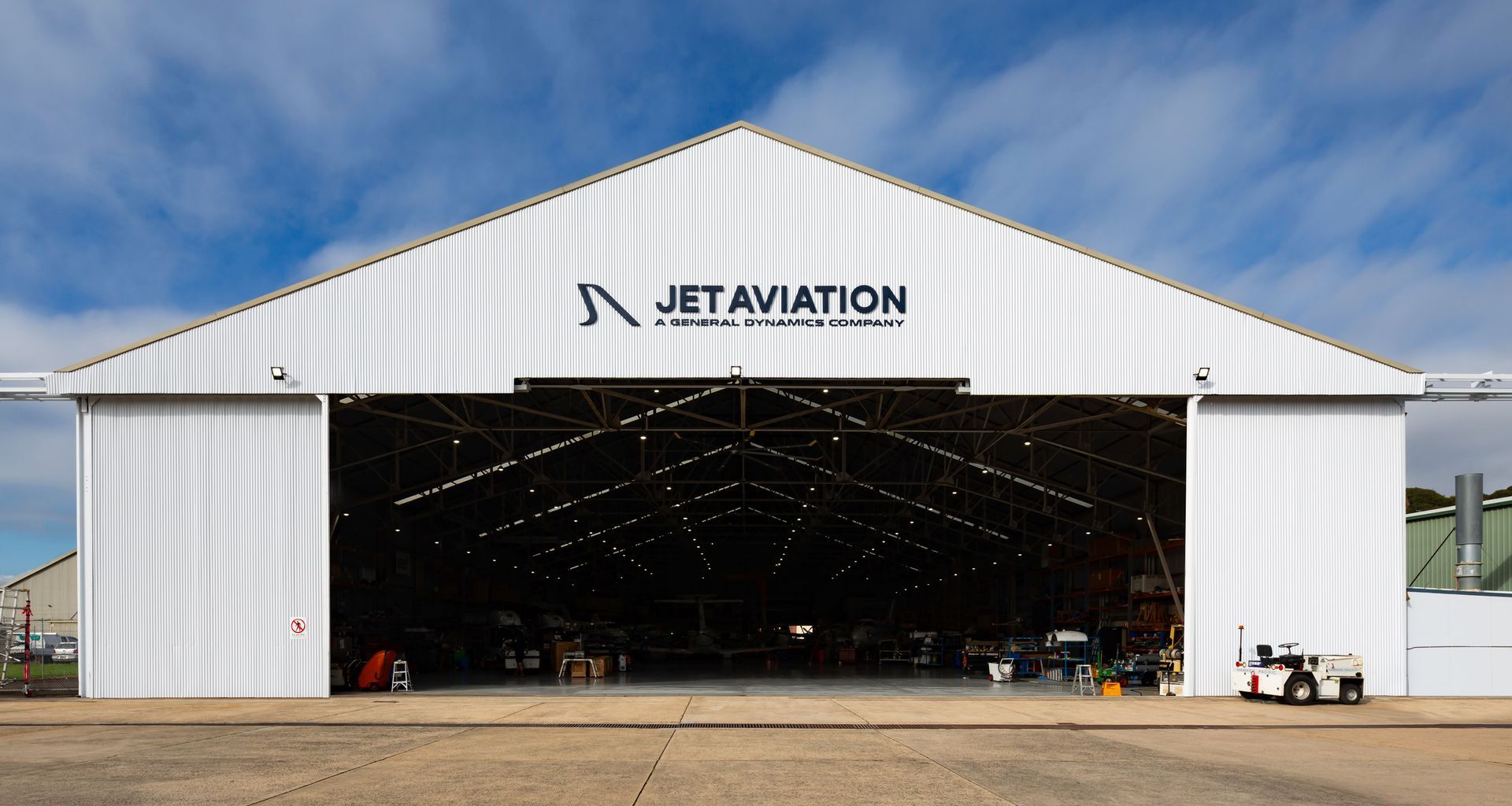 Bankstown - Jet Aviation banner