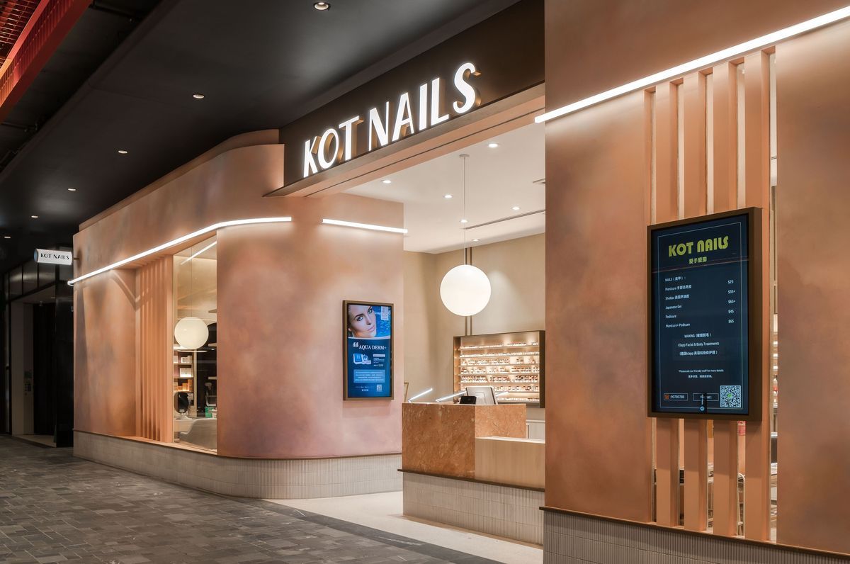 Kot Nails