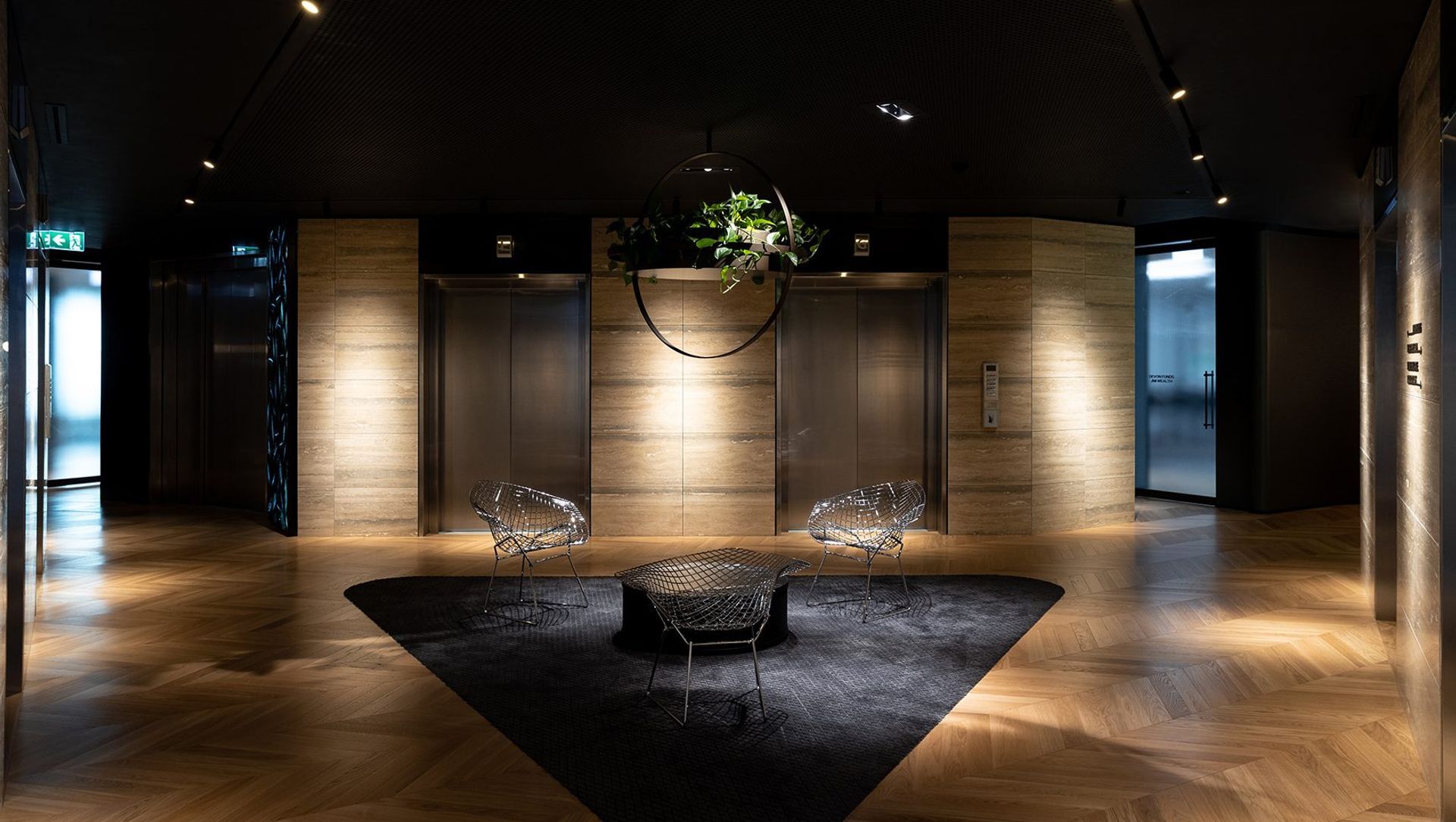Level 17, Private Offices, HSBC Tower banner