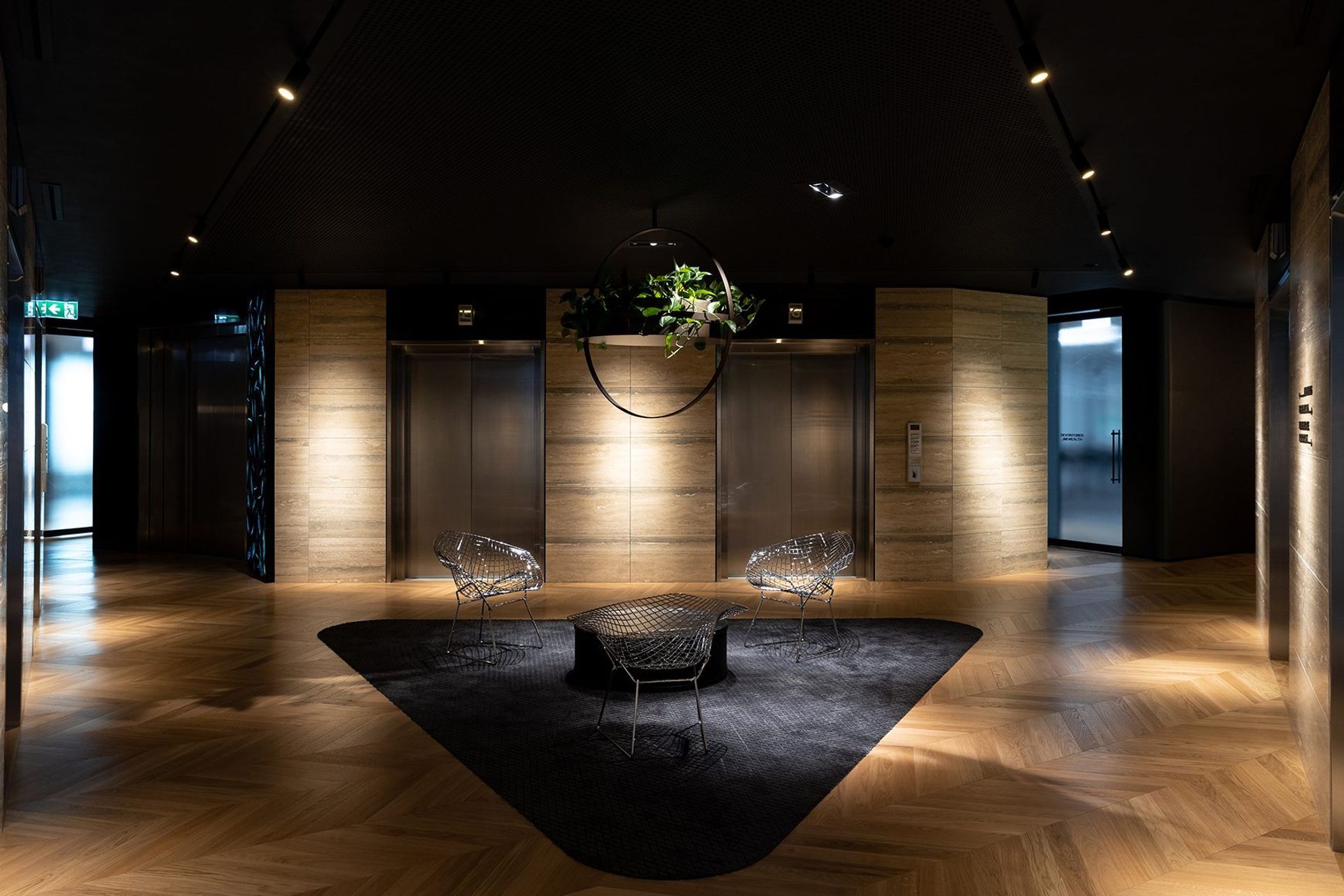 Level 17, Private Offices, HSBC Tower